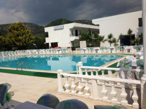 palm club apart otel